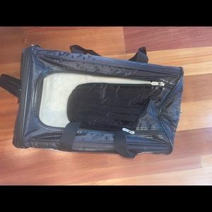 Sherpa Dog Carrier. Perfect condition! Used once. 17L X 11W X 11H